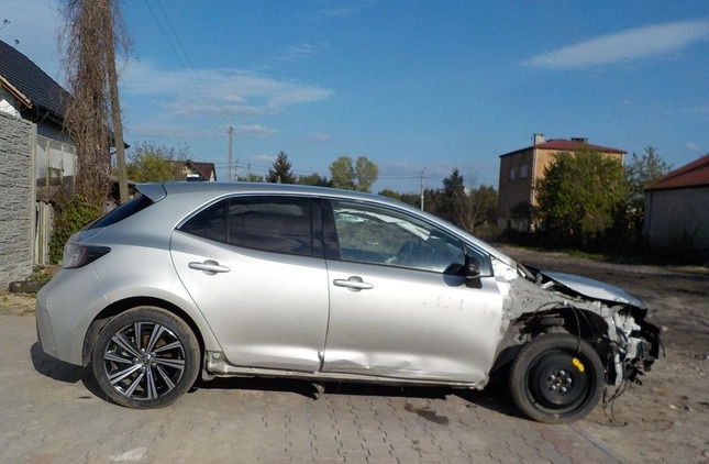 Toyota Corolla cena 46900 przebieg: 6011, rok produkcji 2022 z Rumia małe 596